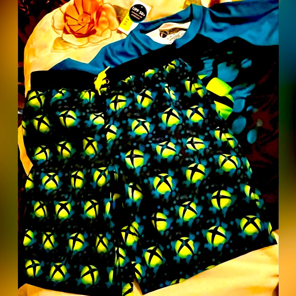 Boys NEW Xbox swimming trunks size 9/10
